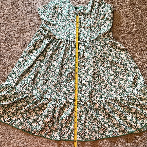 NWOT Green Floral Mini Dress With White Buttons. Size 8/10 - Picture 12 of 15